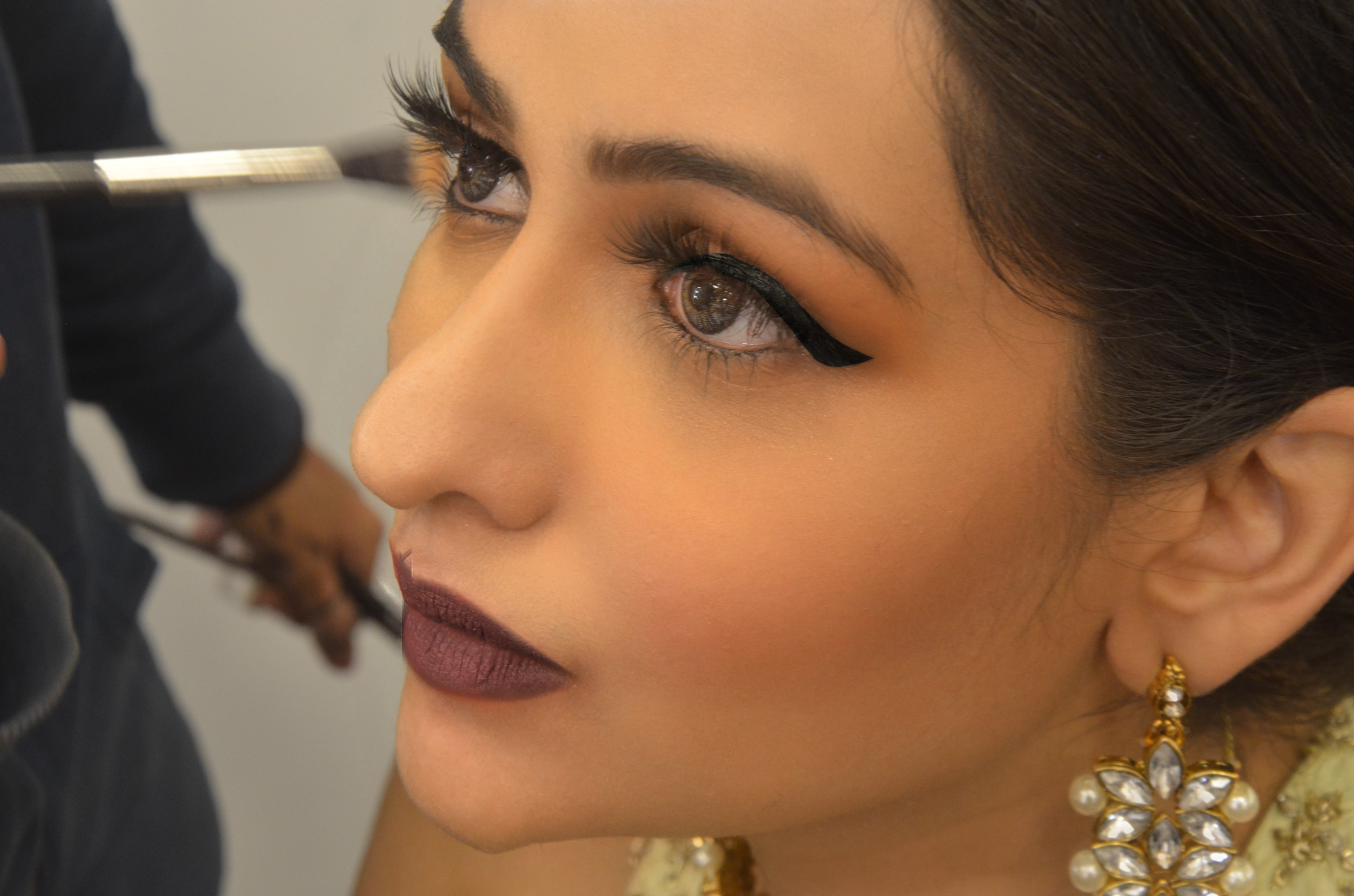 How professional makeup academy helps you to build your career in makeup industry