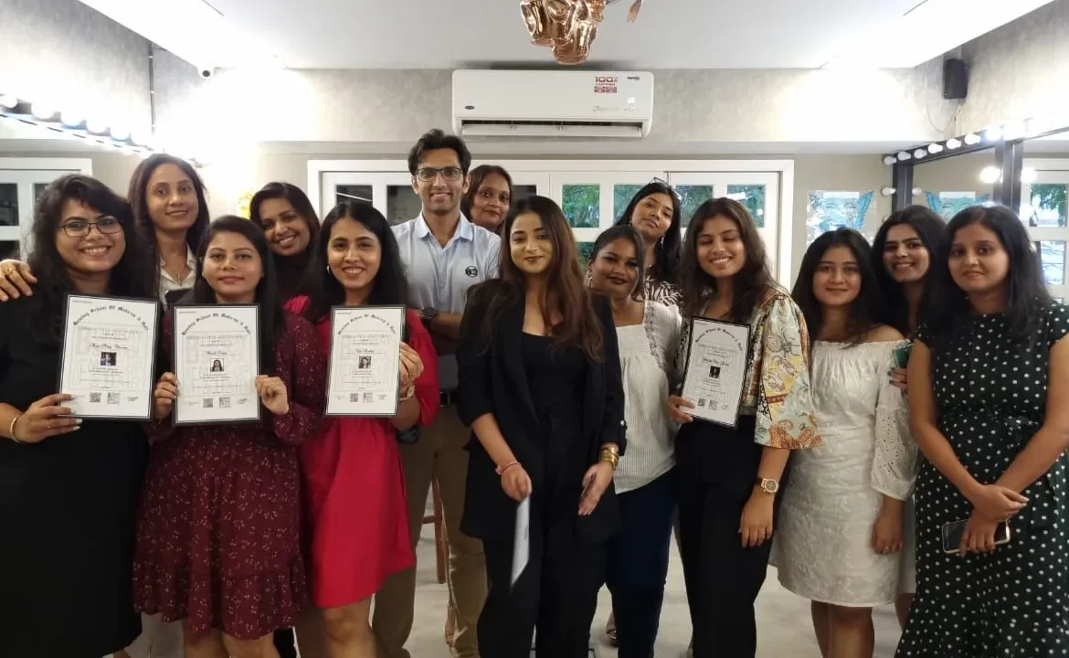 Bombay School of Makeup: A Leading Makeup Academy in Mumbai
